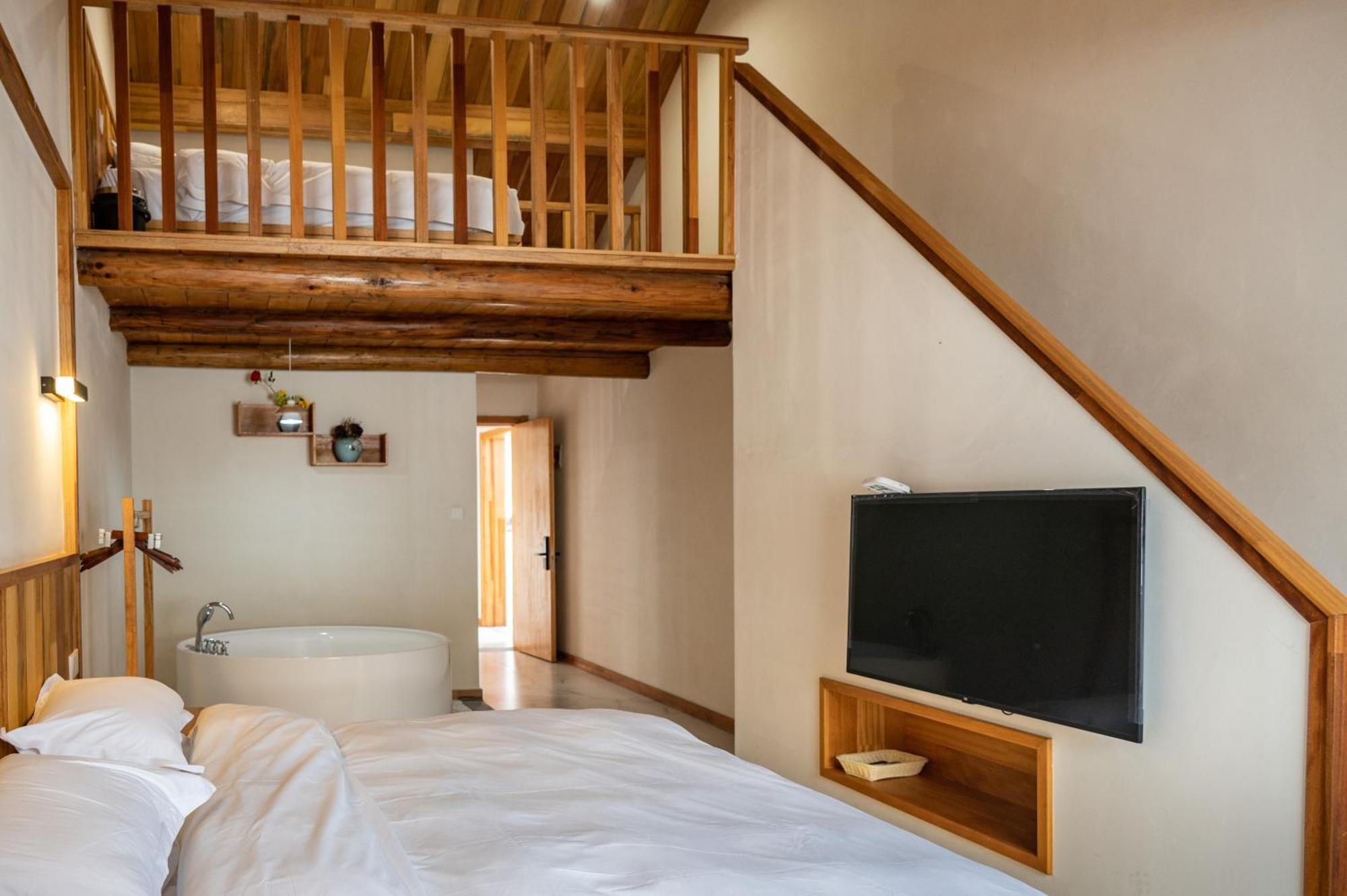 Tingjian Musu Private Soup Design Homestay - South Gate Of Wuzhen Xizha Scenic Area Tongxiang Buitenkant foto